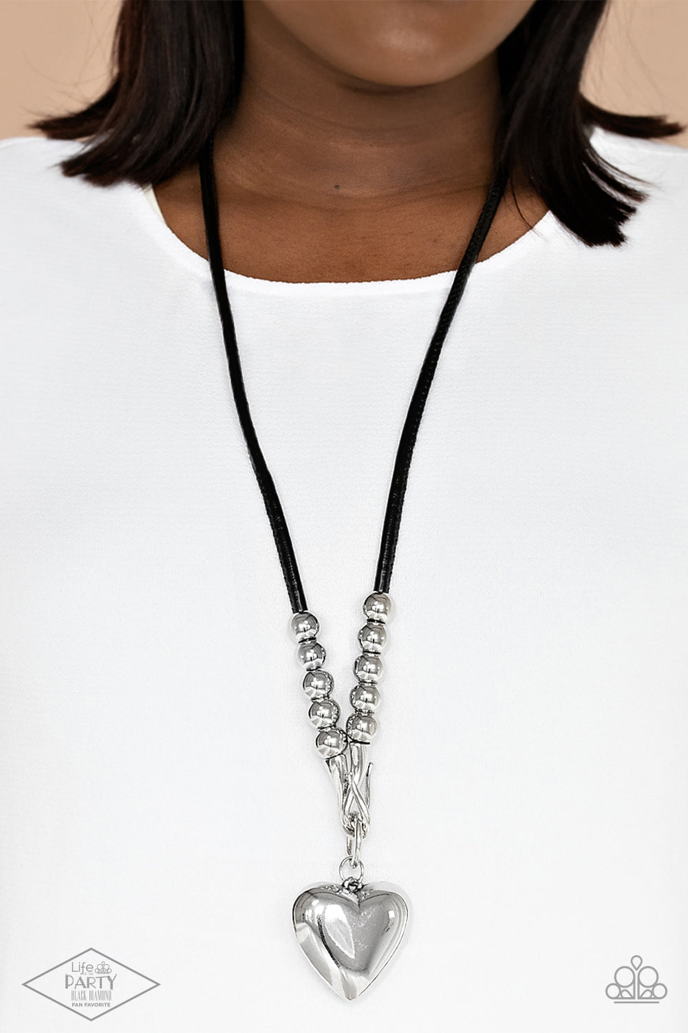 Paparazzi Total Eclipse of the Heart Necklace